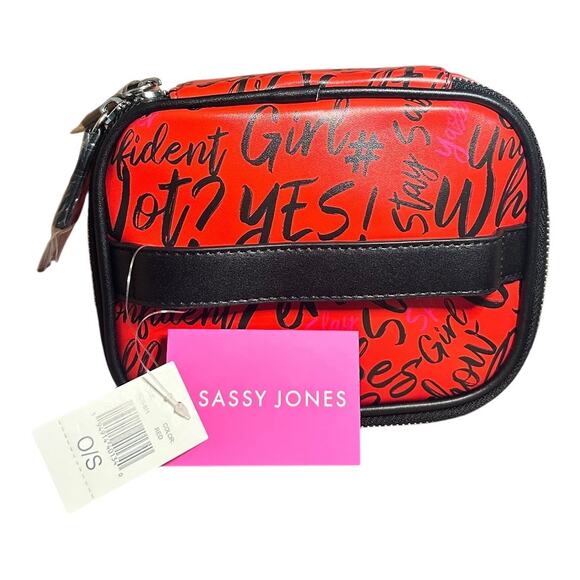 Sassy Jones 2-Piece Printed Nesting Cosmetic Bag Set - Picture 3 of 12